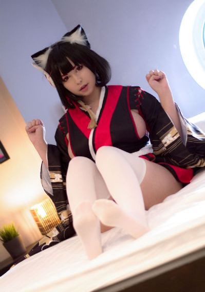 美女扒开腿让男人桶爽久久动漫